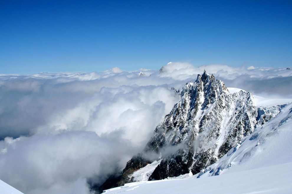 2025世界十大經典健行步道完整攻略｜從初學者到專家的終極指南！